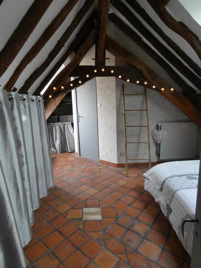 Maison De Charme Pres De Beauval Saint-Cyran-du-Jambot Buitenkant foto